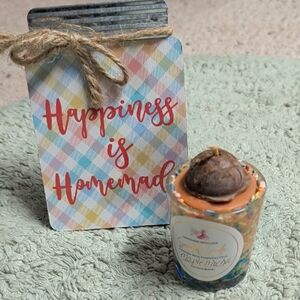 Happiness Is Homemade Decor Sign With Scented Maple Mocha Soy Wax 3 Oz Candle